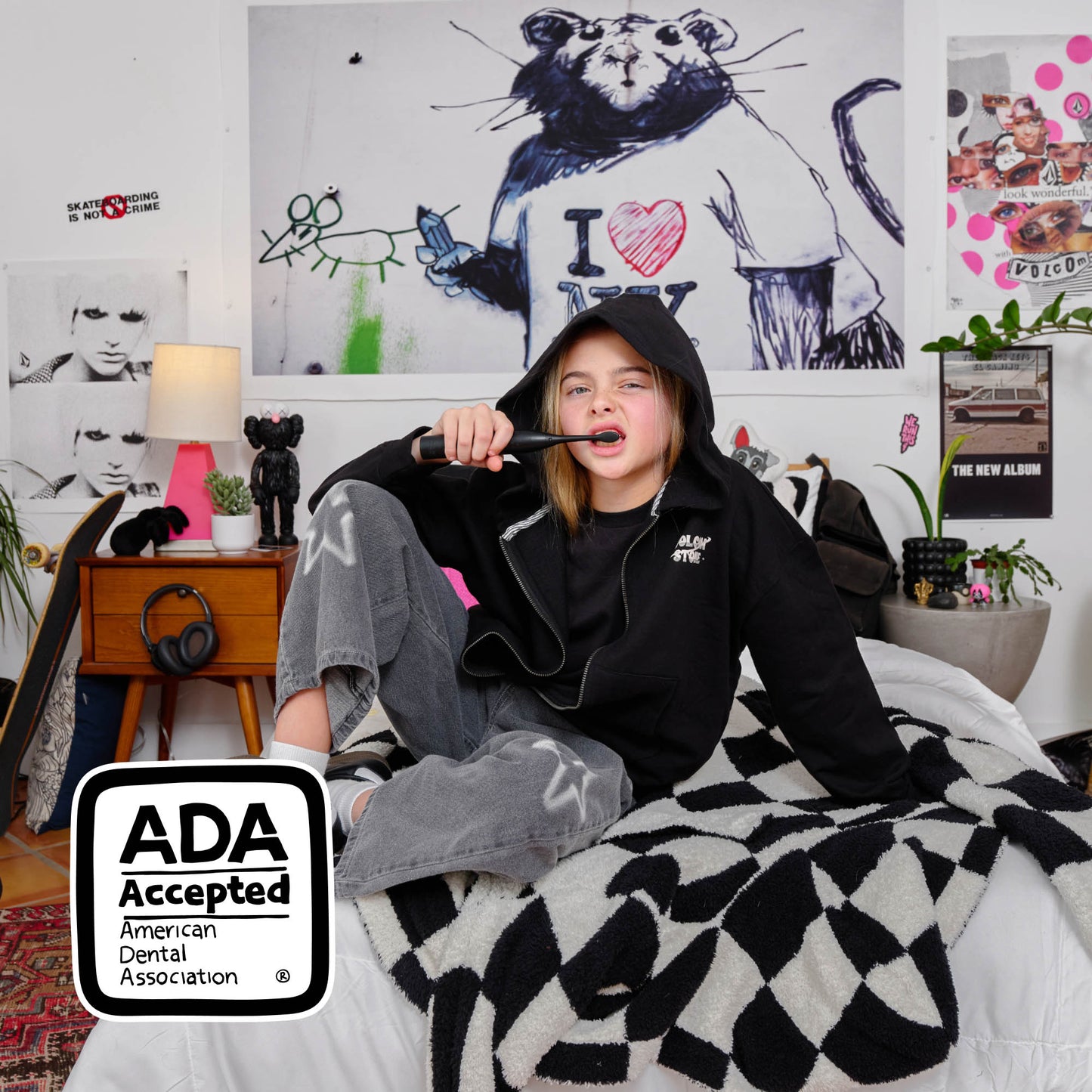 “We Run This” Electric Toothbrush + 6 Heads