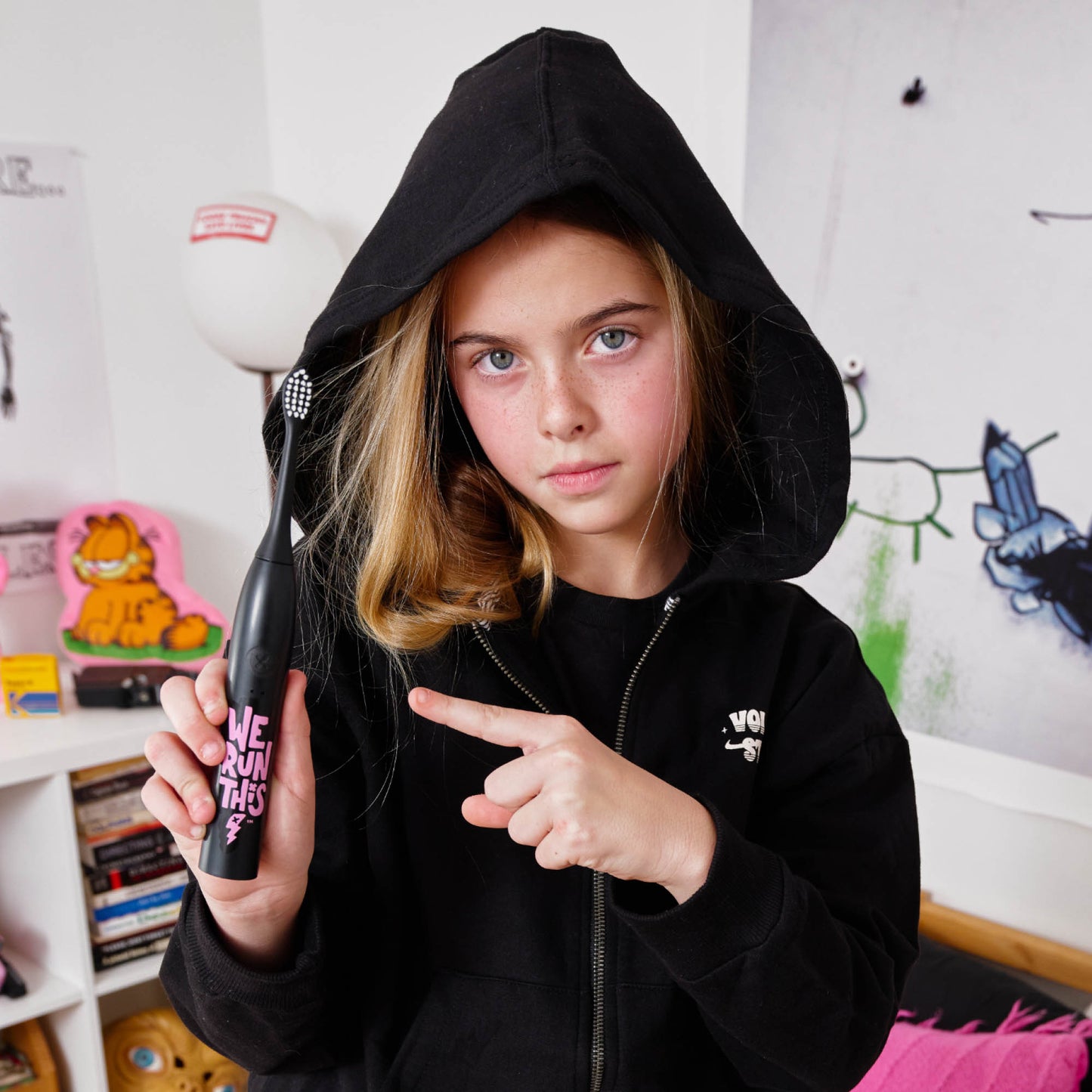 “We Run This” Electric Toothbrush + 6 Heads